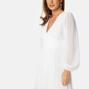 Bubbleroom Occasion Pleated L/S Chiffon Dress White L