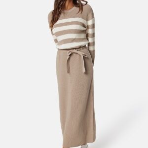 Happy Holly Striped O-neck Knitted Dress Ljusbeige/Striped 48/50