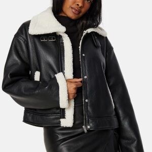 Pieces Janelle Short PU Jacket W Fake Fur Black Detail:Birch f XS
