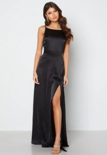 Bubbleroom Occasion Drapy-Back Slit Satin Gown Black 46 – 7333340309230