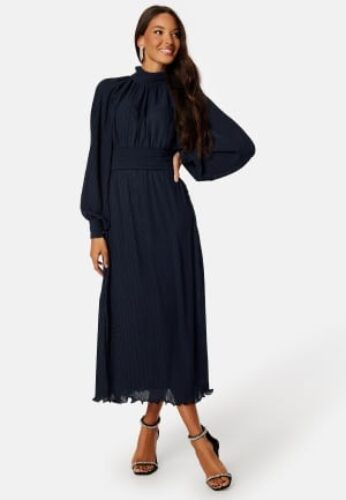 Bubbleroom Occasion Esme Pleated Dress Navy 34 – 7333340247990