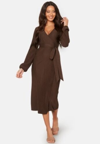 BUBBLEROOM Pleated Wrap Midi Dress Brown M – 7333340131060