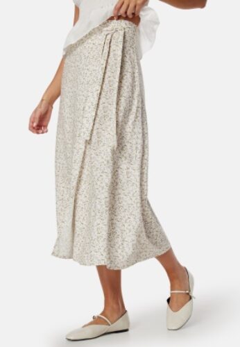 BUBBLEROOM Salma Viscose Wrap Skirt Offwhite/Patterned XS – 7333340287330