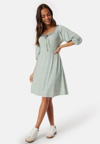 Happy Holly Soft Puff Sleeve Dress Green/Floral 52/54 – 7333340300268