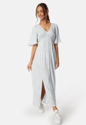 Happy Holly V-neck Slit Viscose Dress Light blue/Patterned 32/34 – 7333340298589