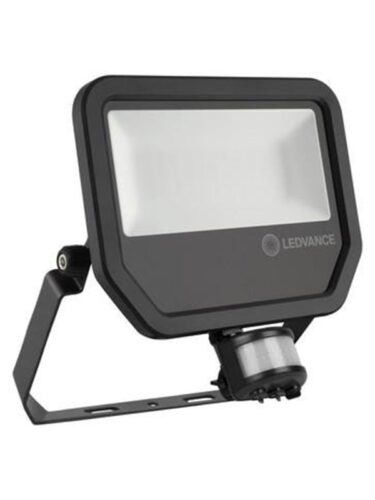 LEDVANCE floodlight performance sensor 5500lm 50w 830 ip65 black – 4058075460997