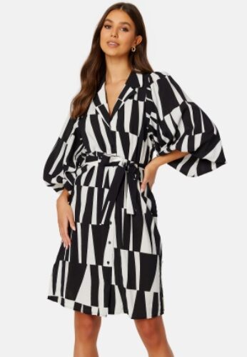 Object Collectors Item Taro 3/4 Dress Black AOP: Sandshell 34 – 5715357787959