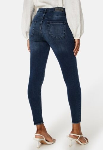 ONLY Blush Mid SK Ankle Denim Blue Black Denim XS/32 – 5714921917549